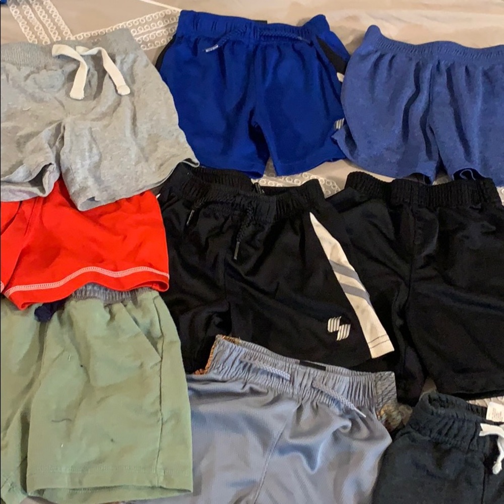 Boys athletic shorts - 2T
